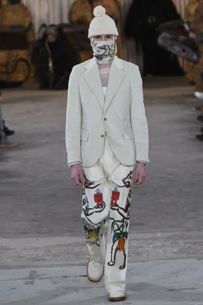 Look 14